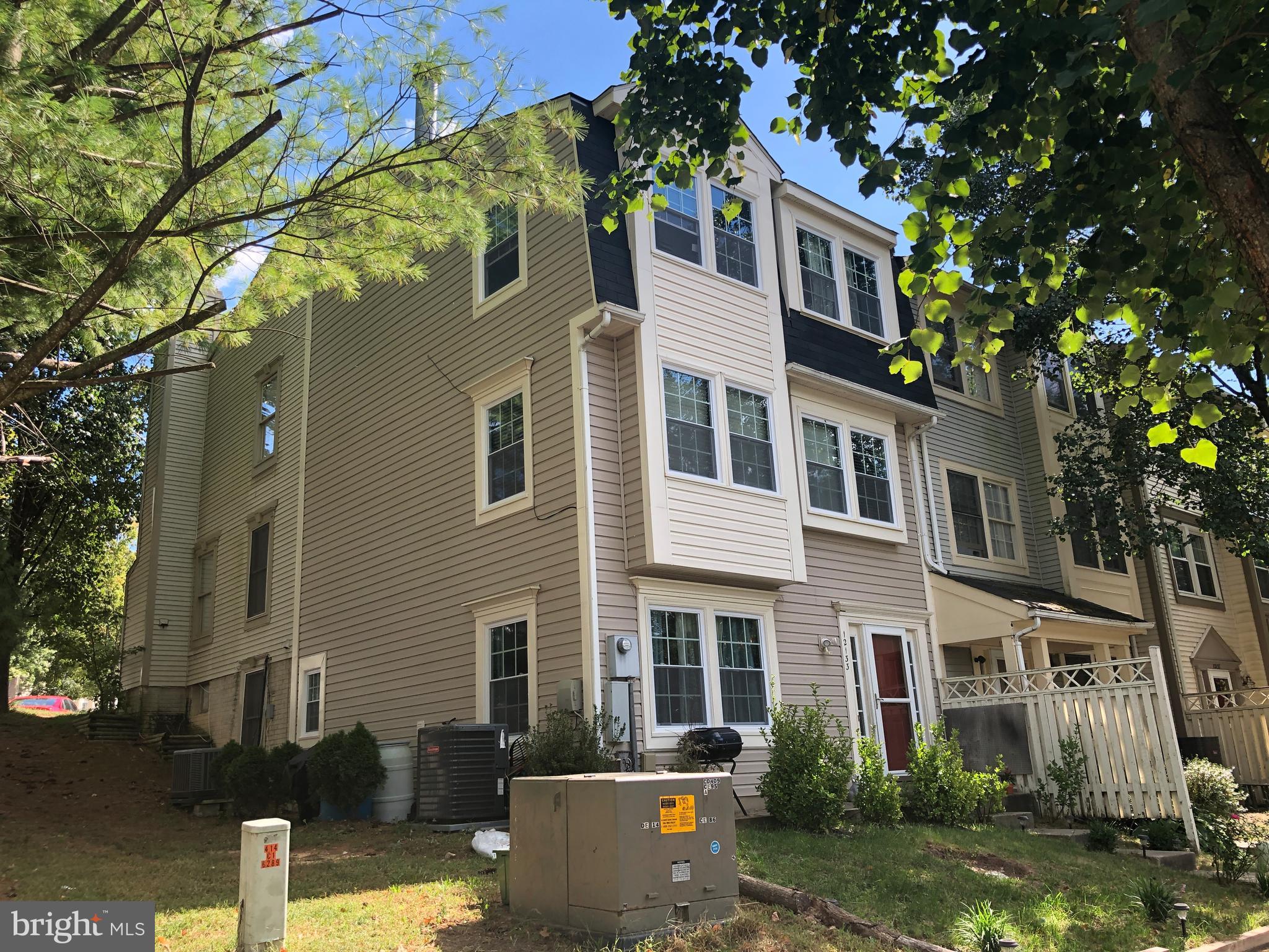 LAKE RIDGE - Residential