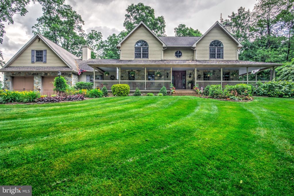 Photo of 77 Stuart Run Road, Quarryville, PA 17566 (MLS # PALA2052332)