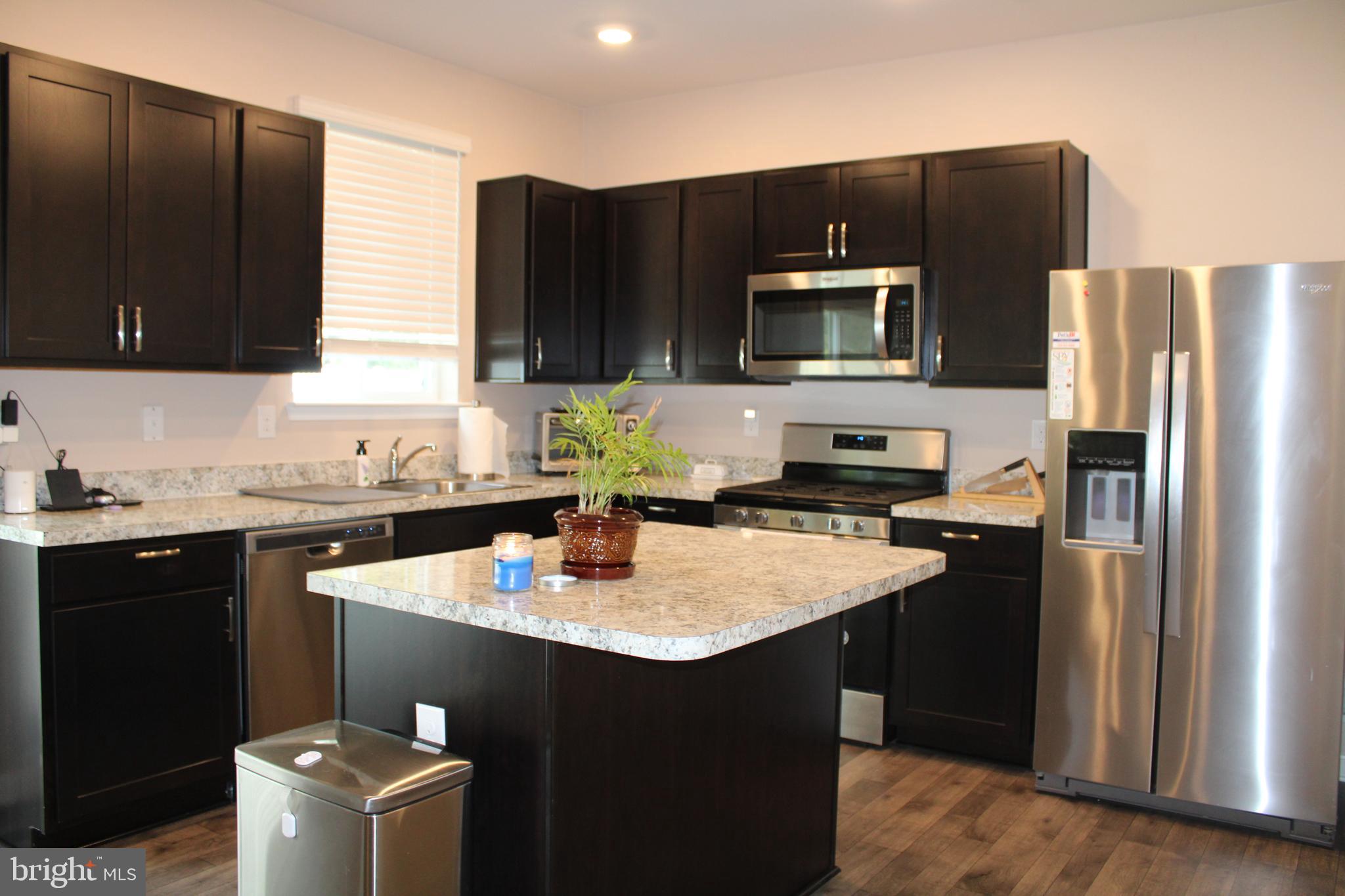 HUNTER'S CREST - Residential