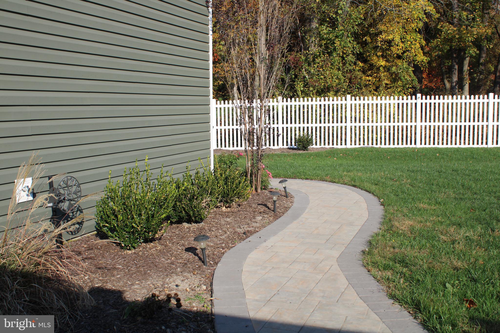 HUNTER'S CREST - Residential