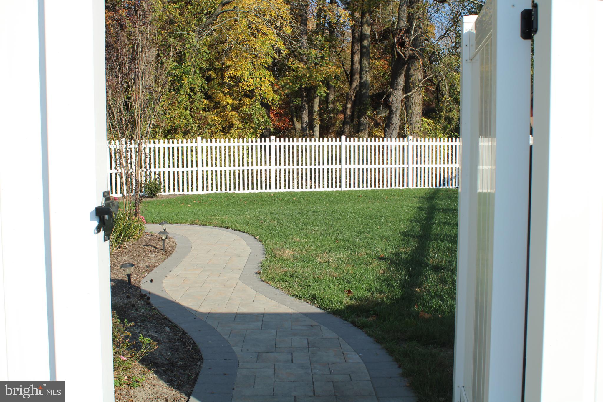 HUNTER'S CREST - Residential