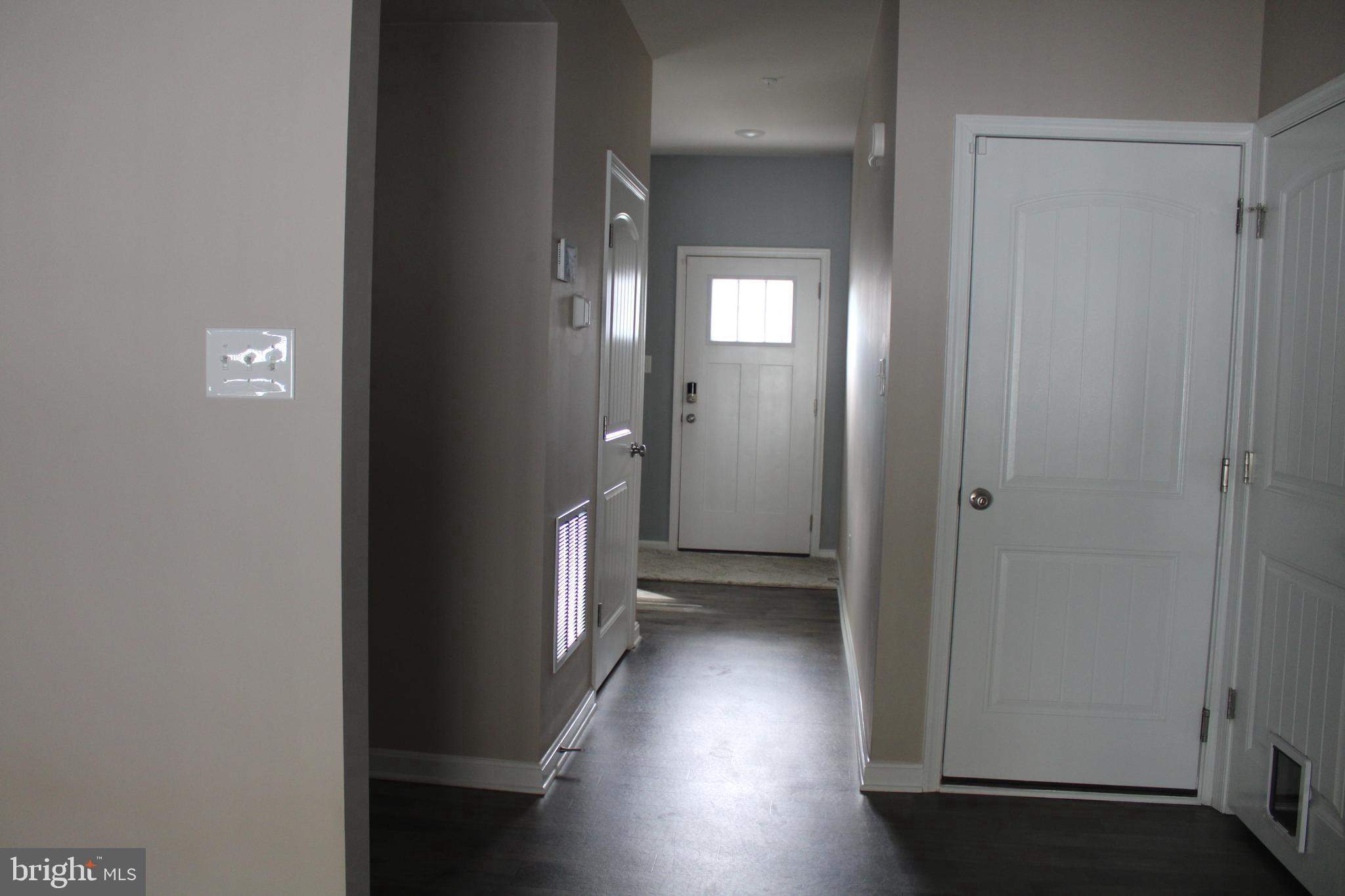 HUNTER'S CREST - Residential