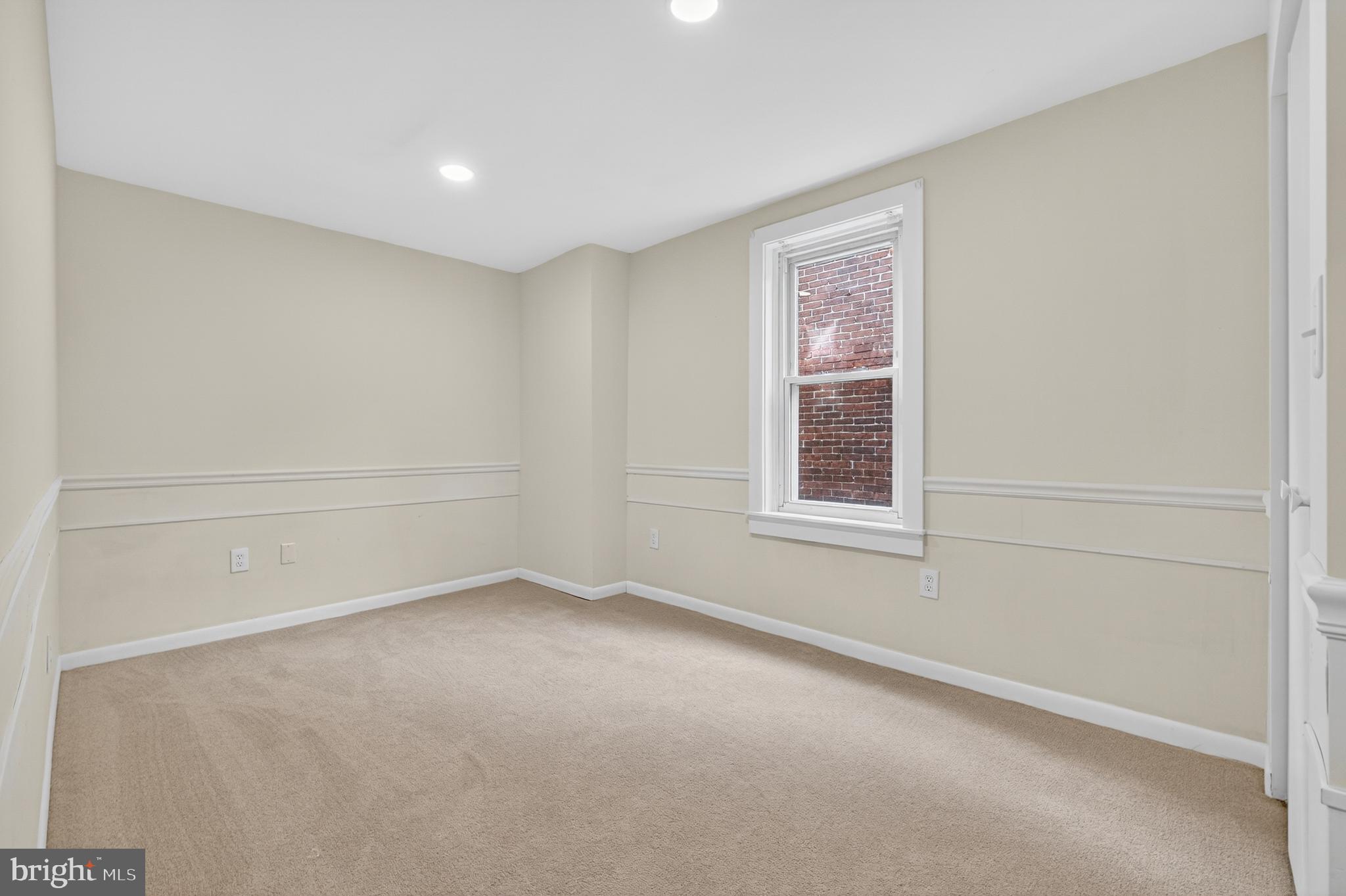 NOT IN A DEVELOP. - Residential