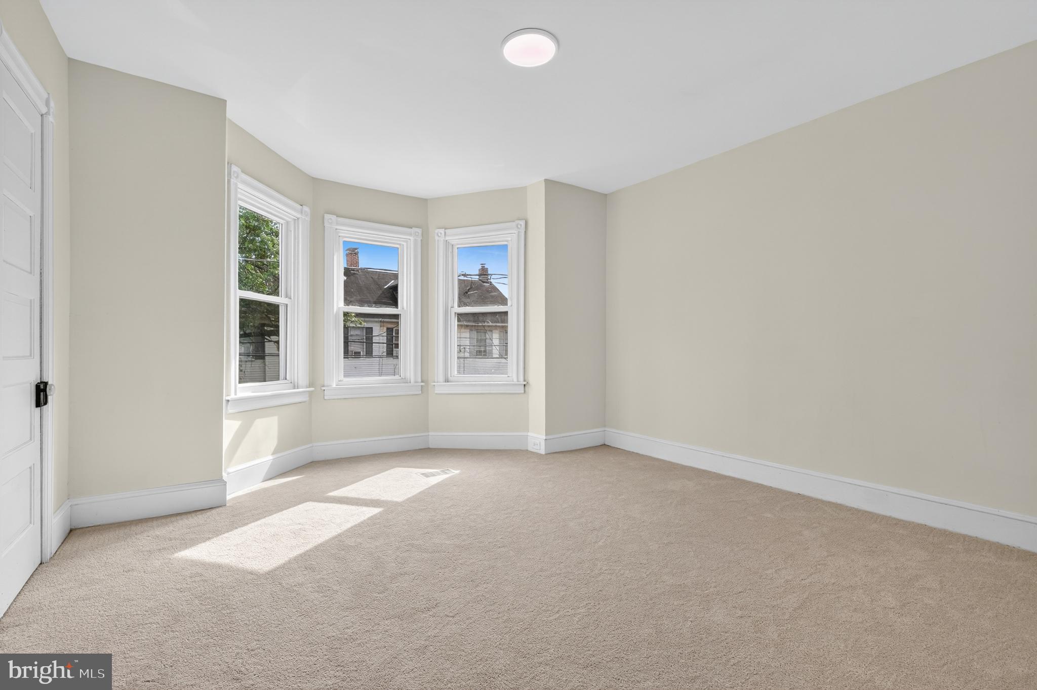 NOT IN A DEVELOP. - Residential