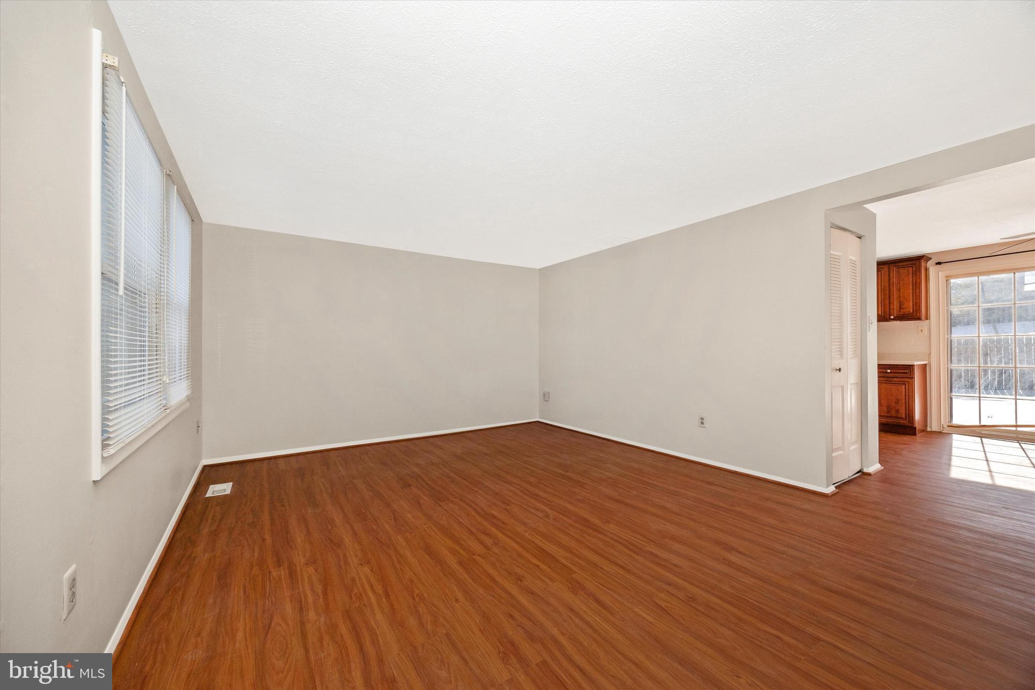 AMBER MEADOWS - Residential