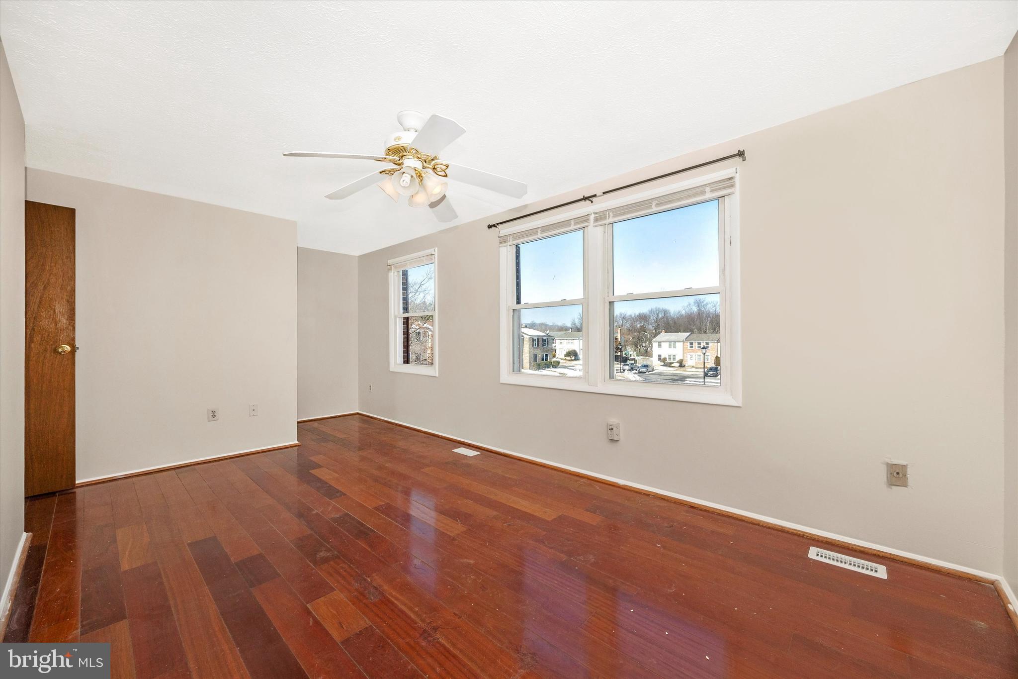 AMBER MEADOWS - Residential