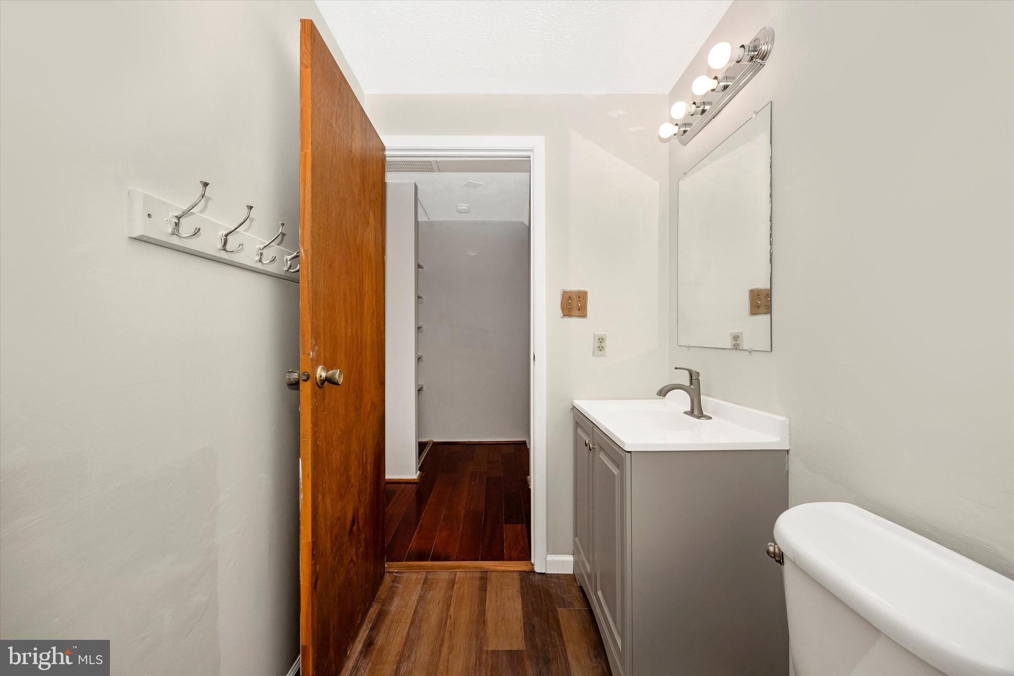 AMBER MEADOWS - Residential