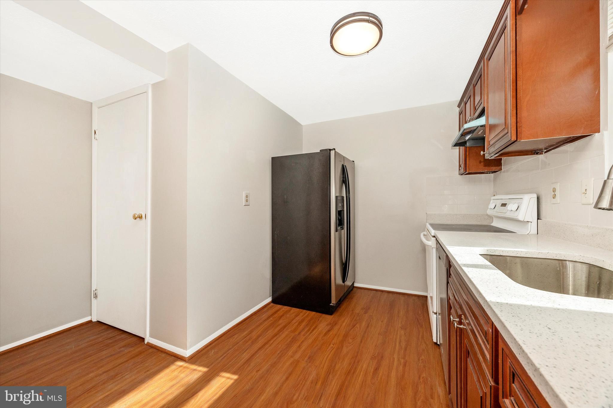 AMBER MEADOWS - Residential