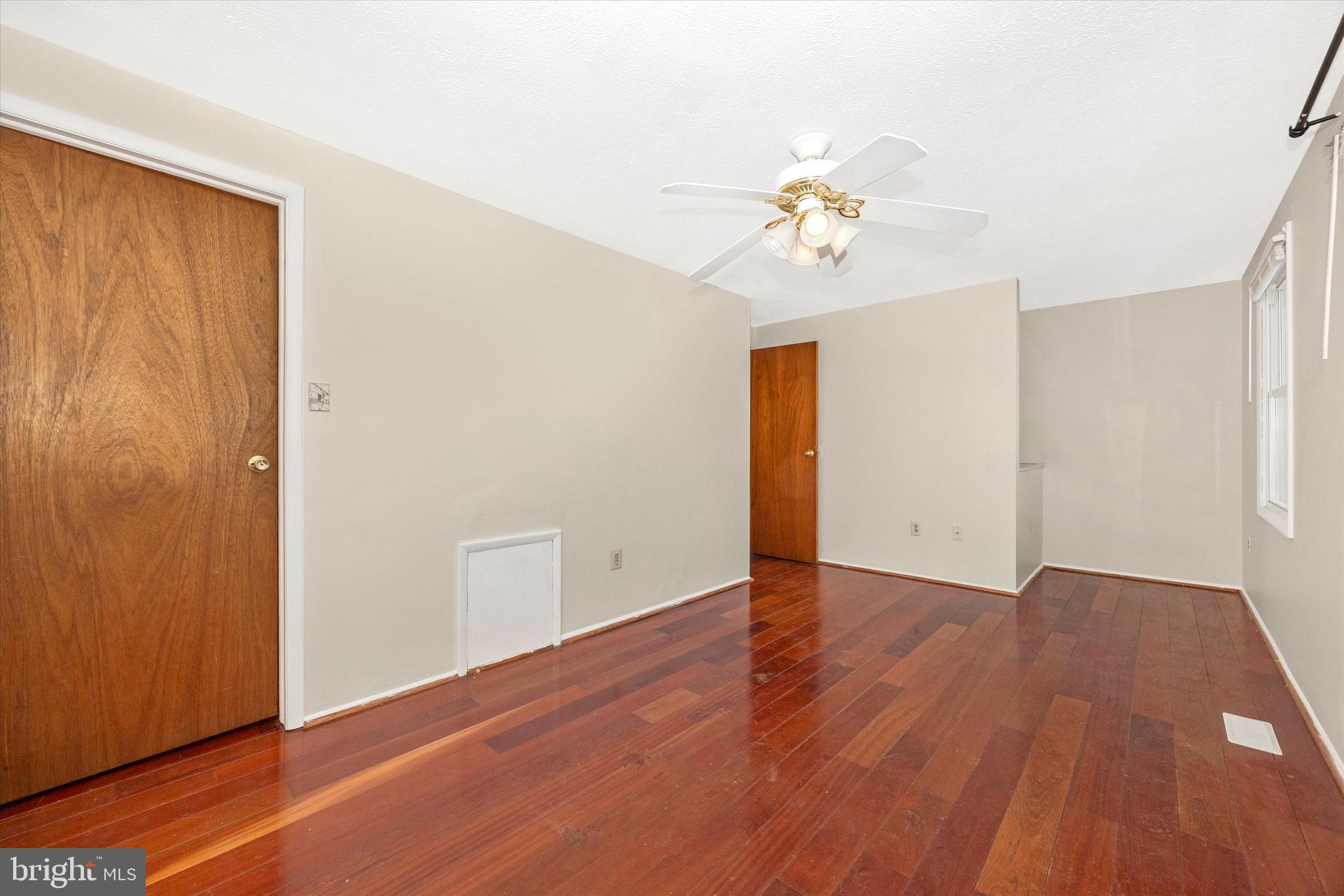 AMBER MEADOWS - Residential