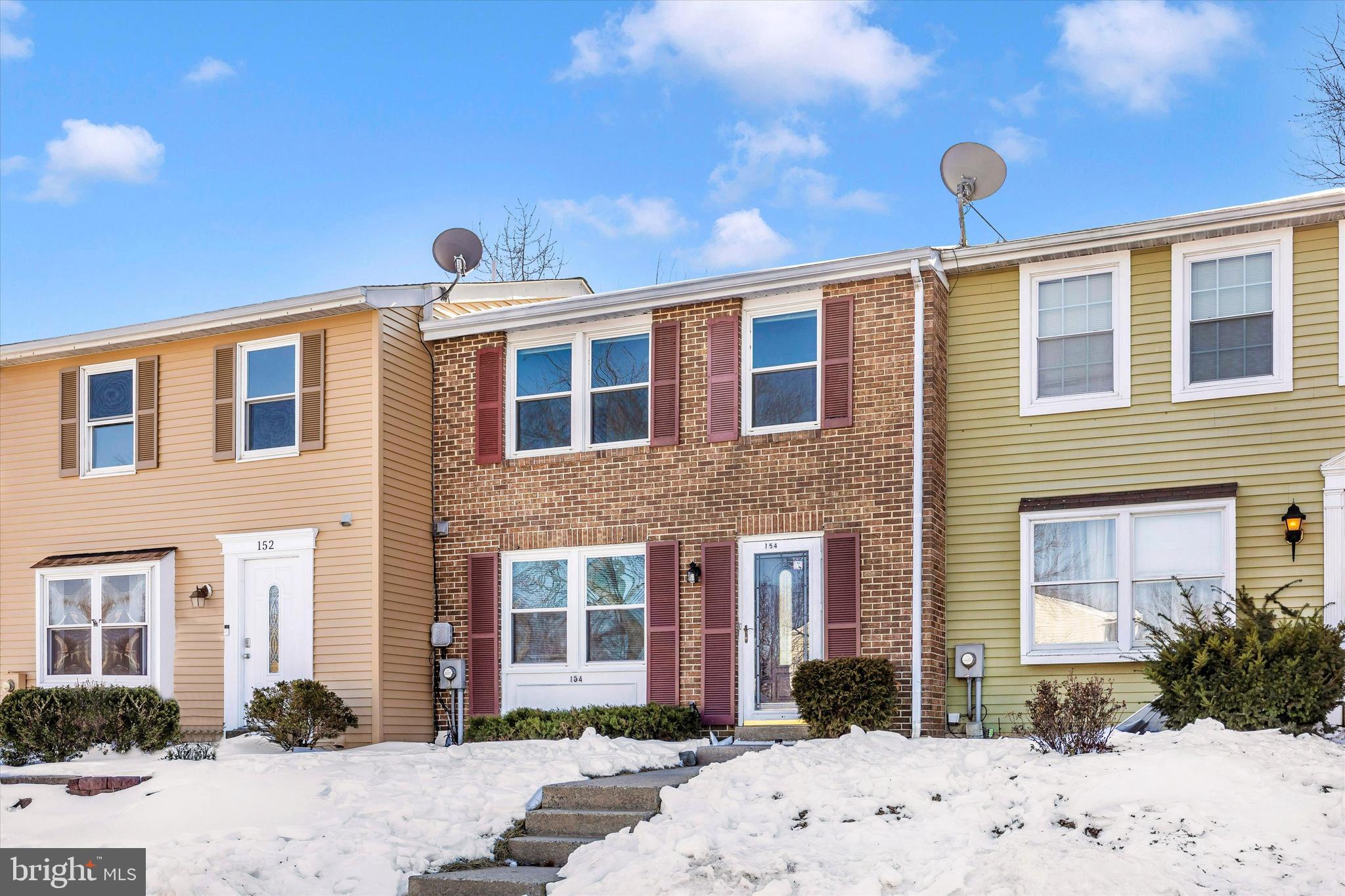 AMBER MEADOWS - Residential