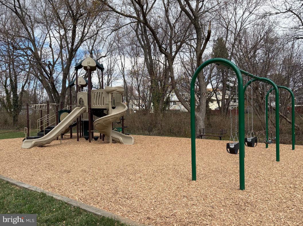 AMBER MEADOWS - Residential