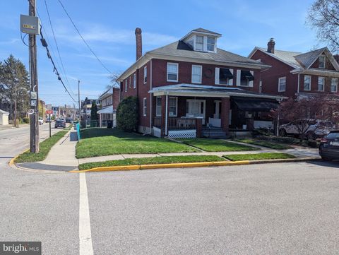Photo of 800 Maryland Avenue, YORK, PA 17404 (MLS # PAYK2100462)