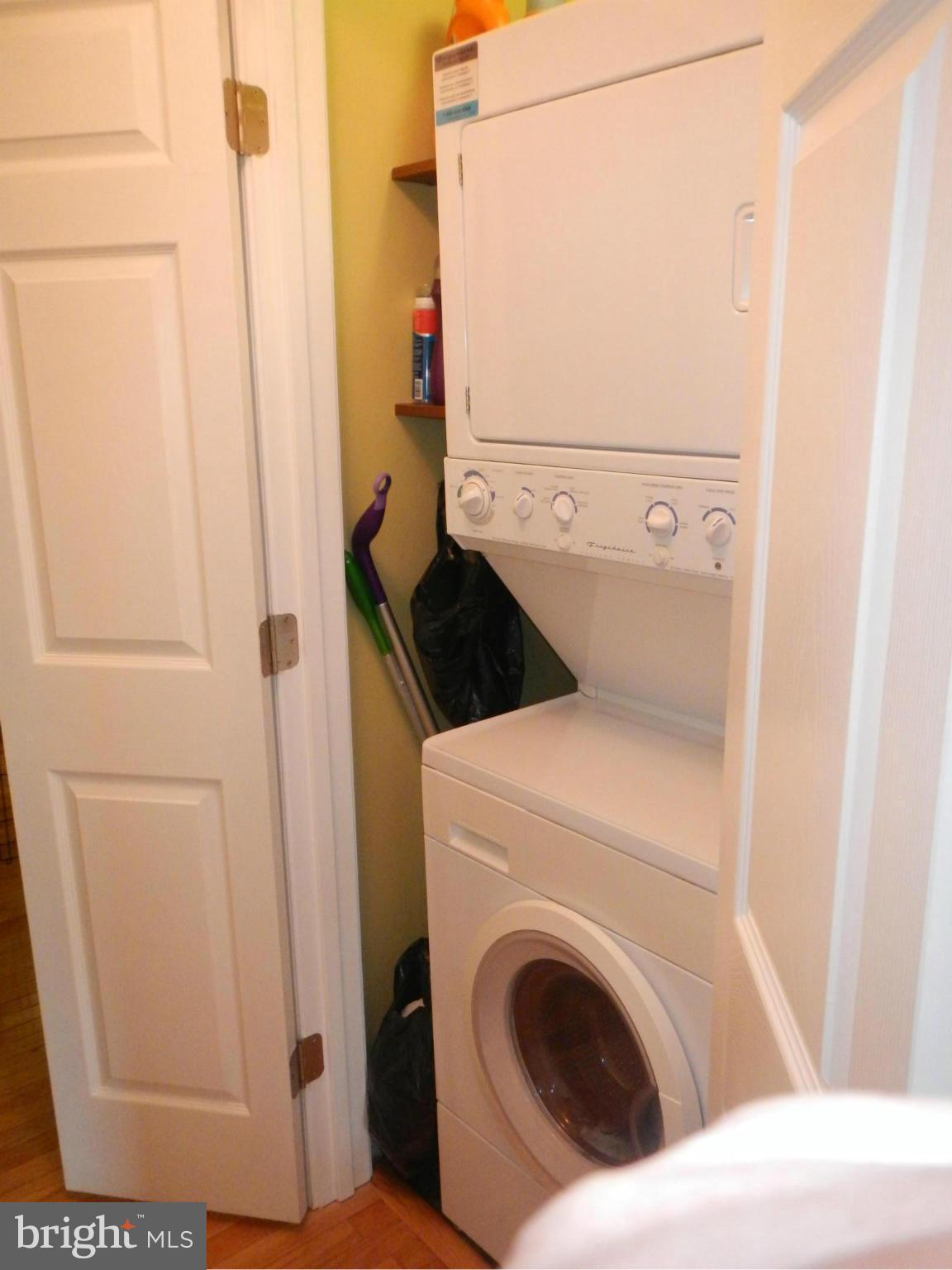 ROCK SPRING - Residential Lease