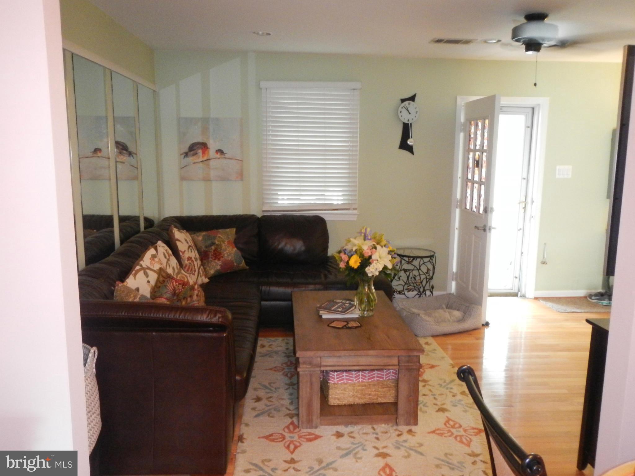 ROCK SPRING - Residential Lease