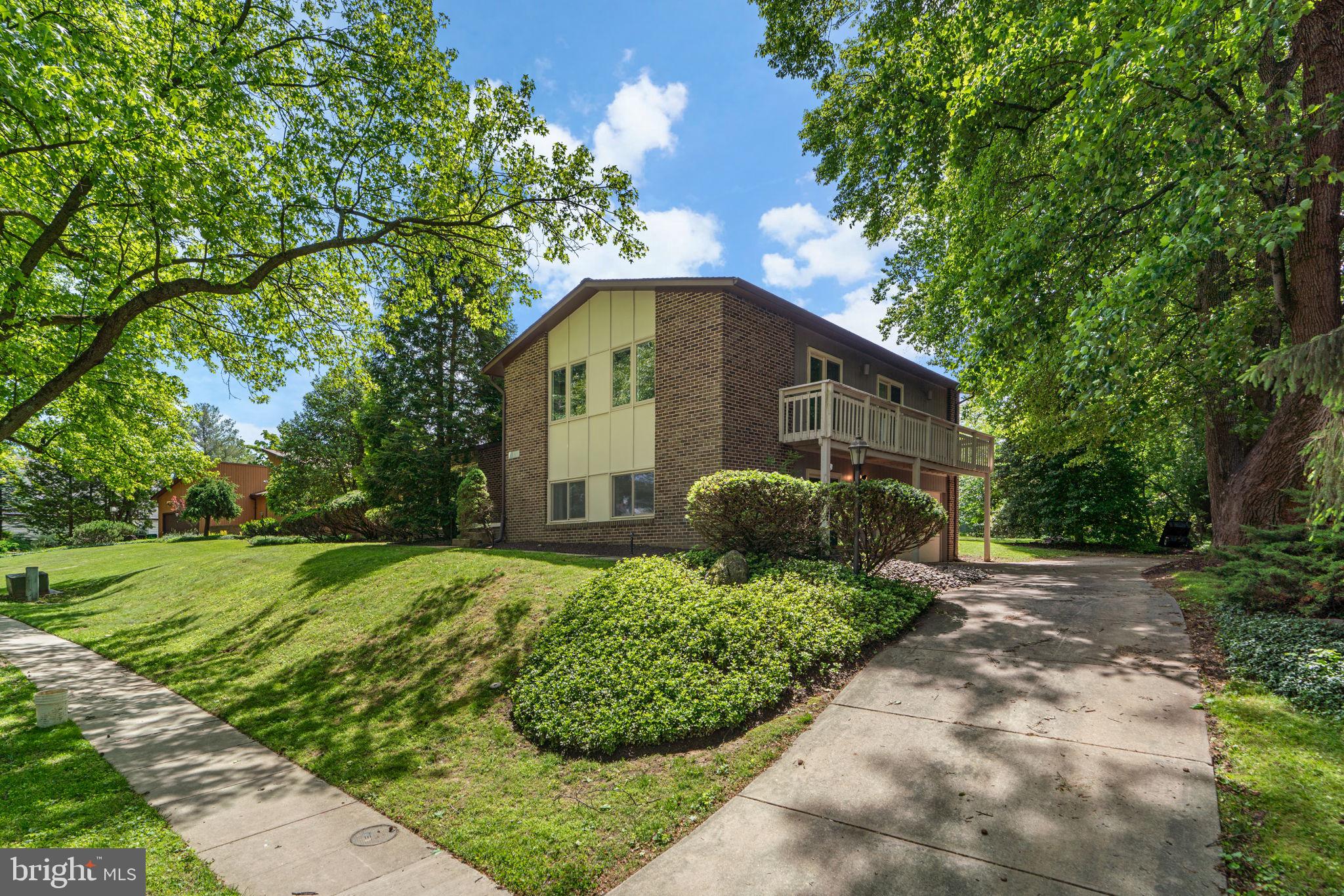 11111 WILLOW BOTTOM DRIVE