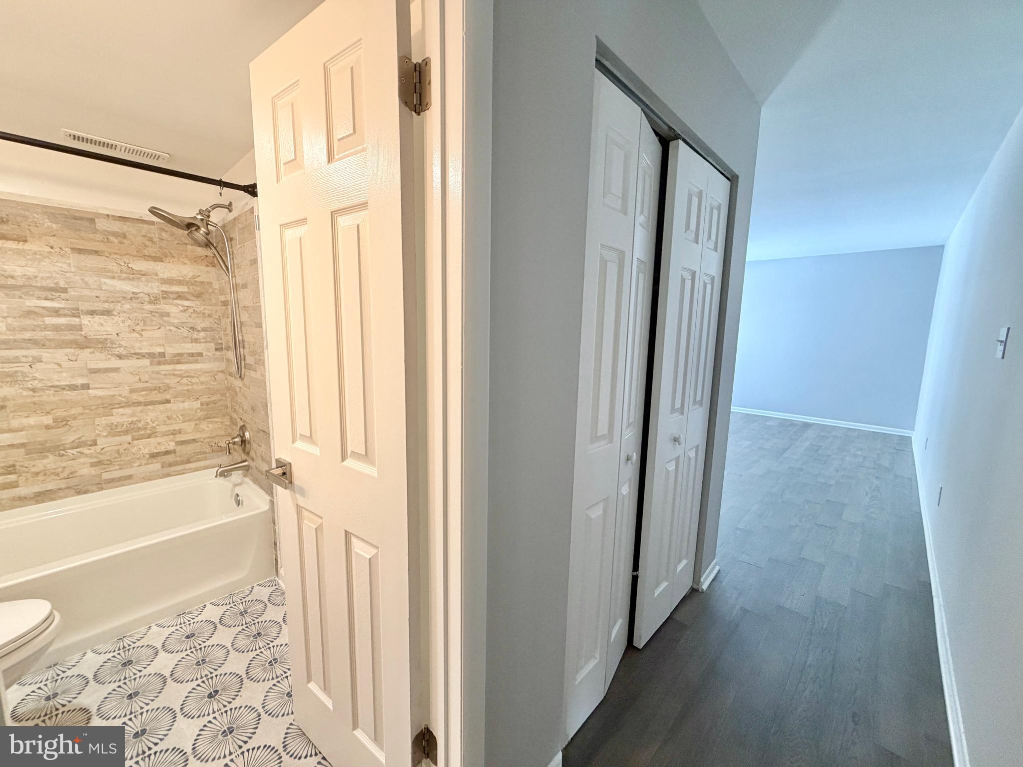 WOODBURN VILLAGE - Residential