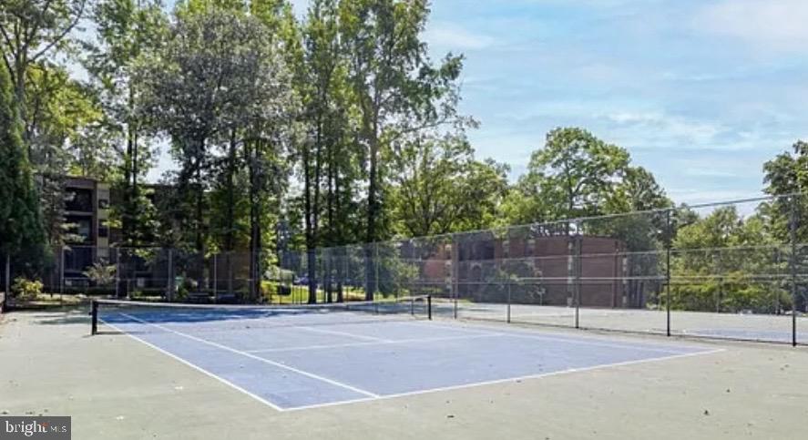 WOODBURN VILLAGE - Residential