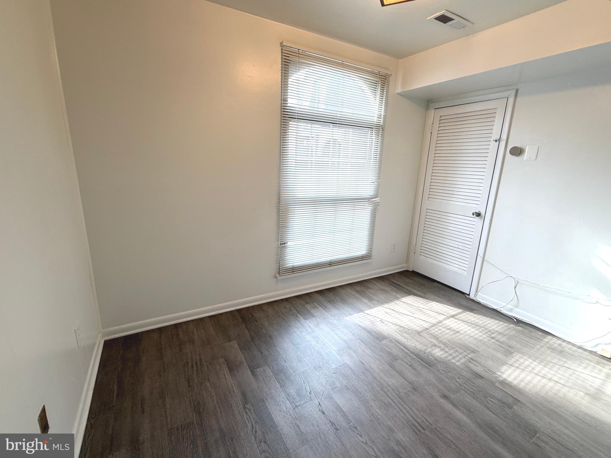 WOODBURN VILLAGE - Residential