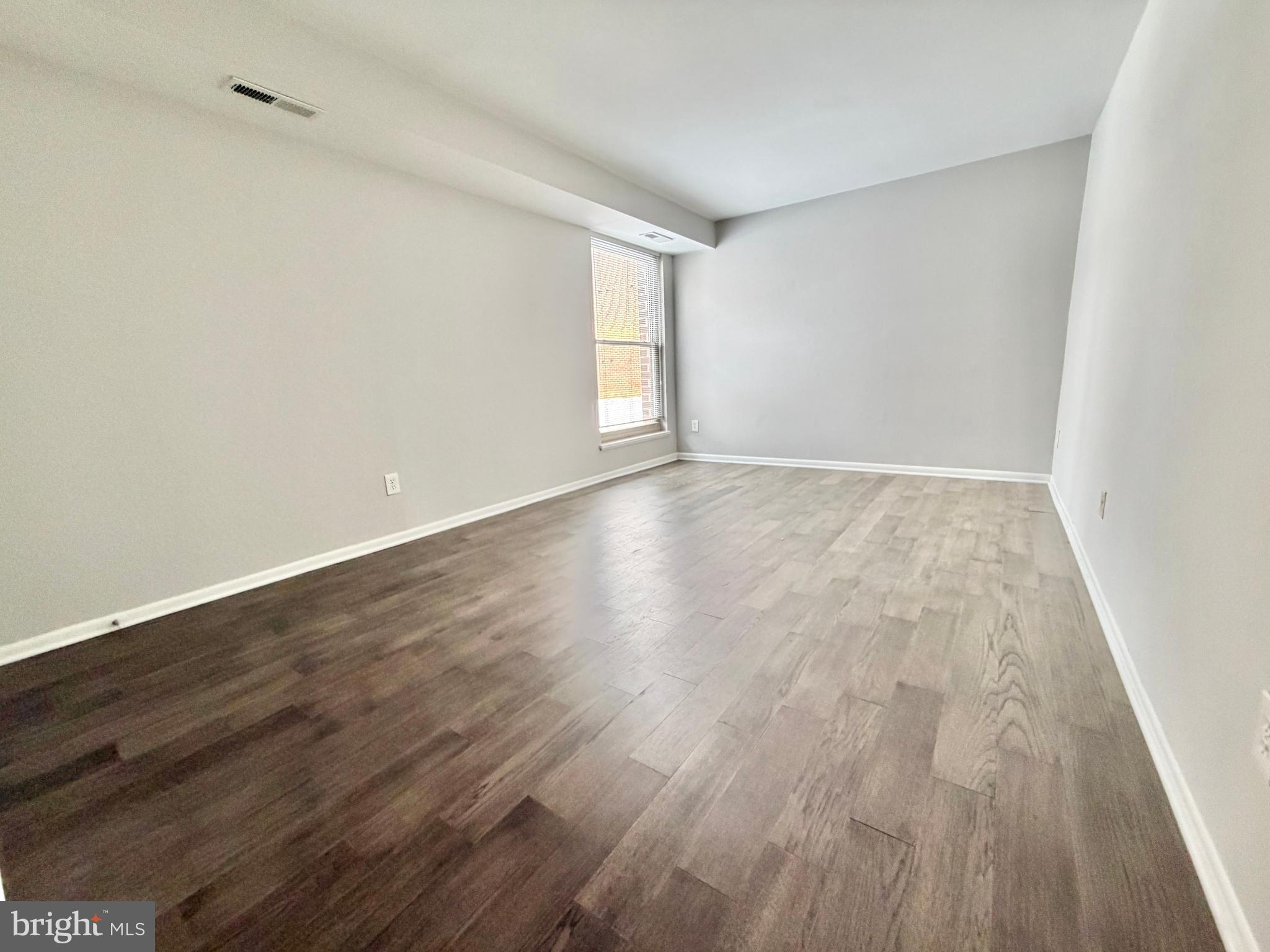 WOODBURN VILLAGE - Residential