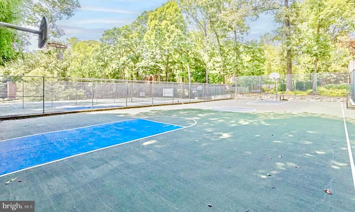 WOODBURN VILLAGE - Residential