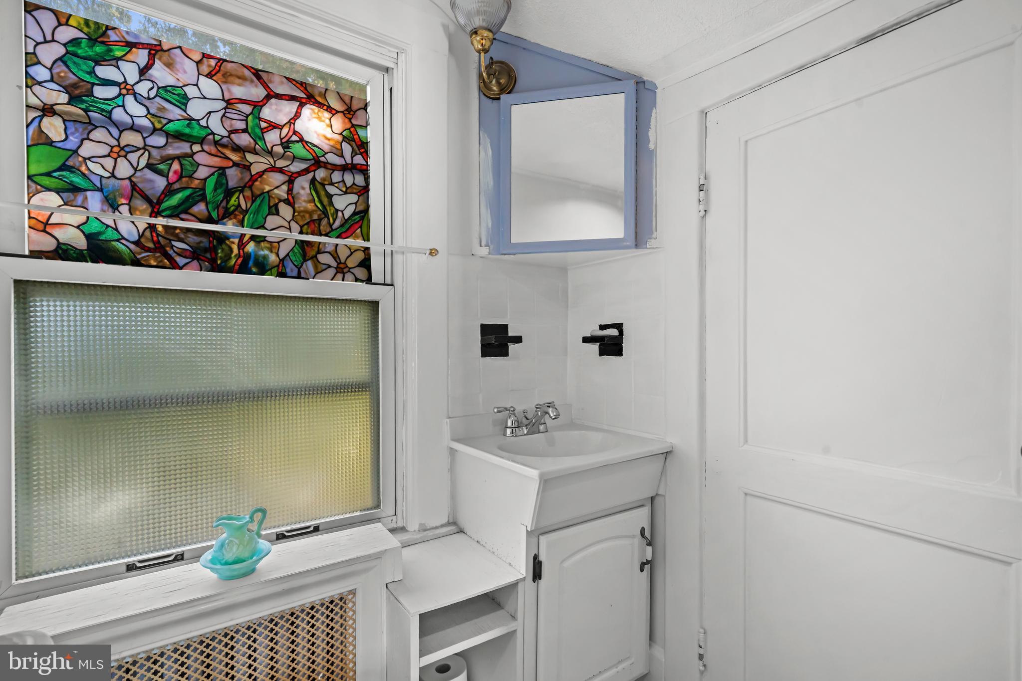 CLARENDON - Residential