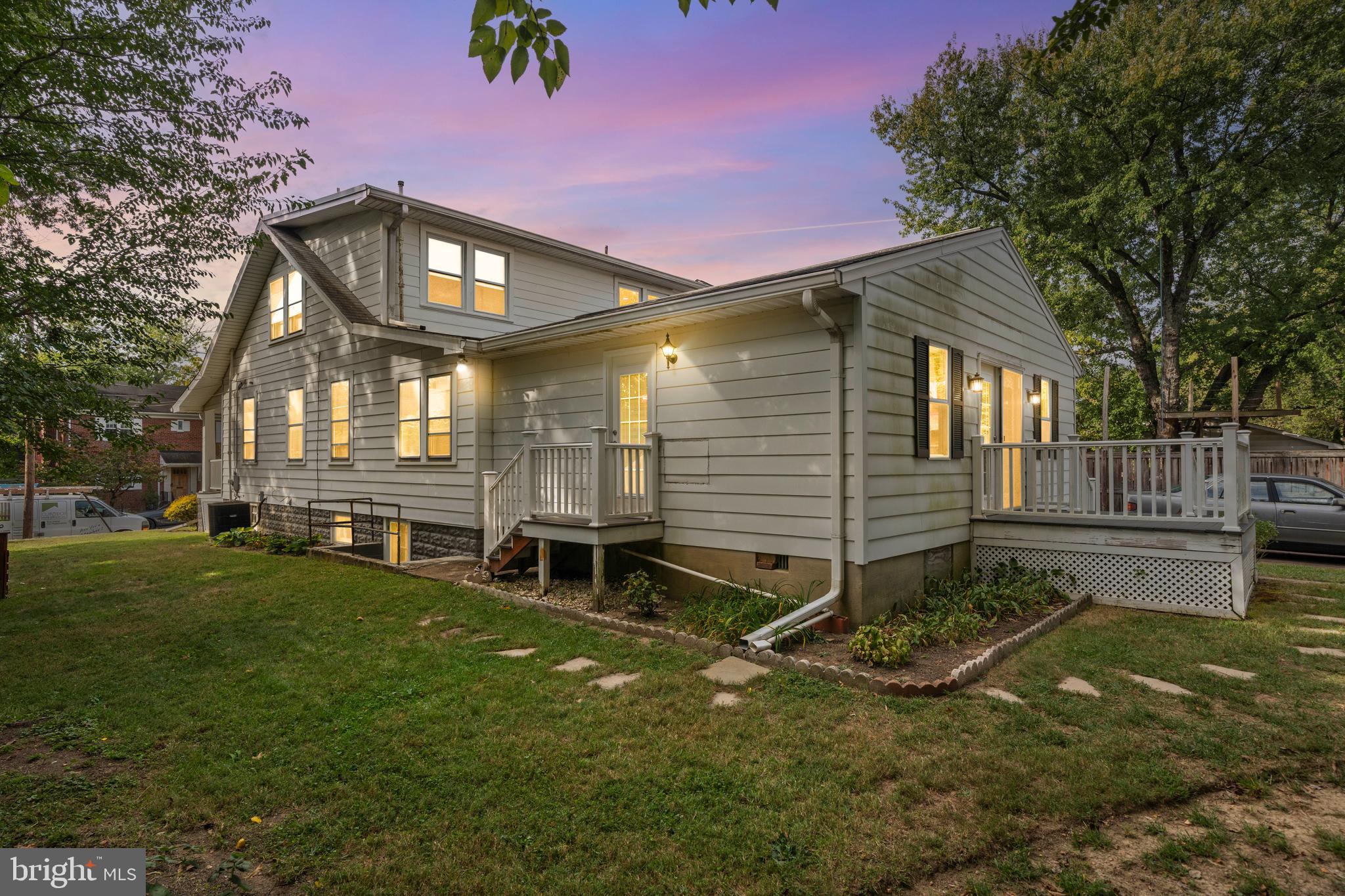 CLARENDON - Residential