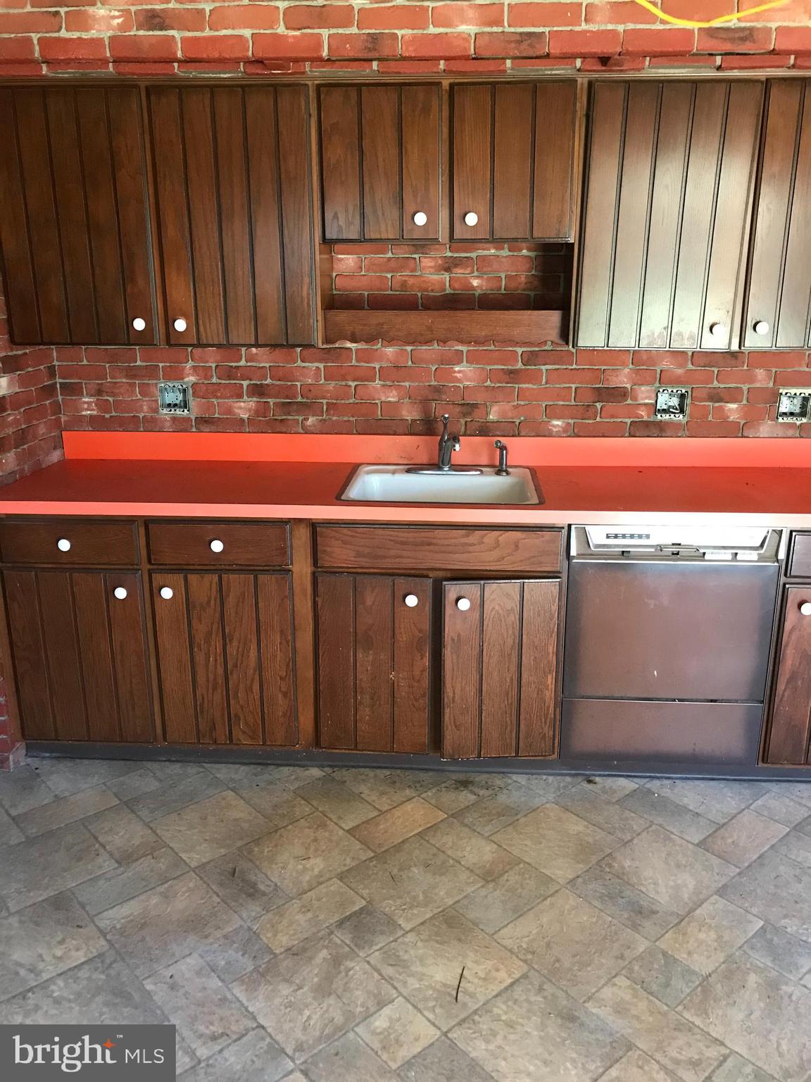 HUNTINGDON WOODS - Residential