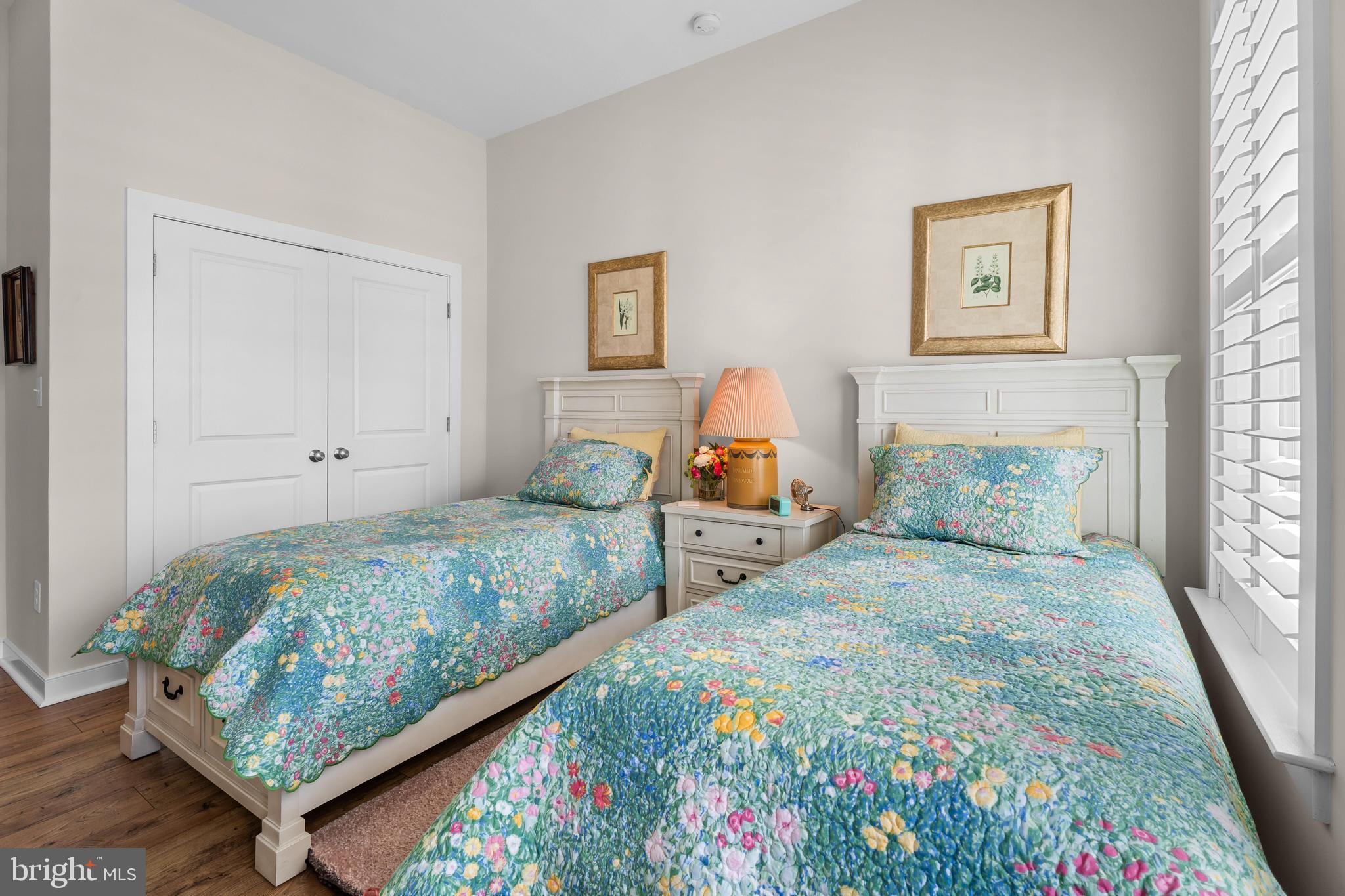 JOHNSONS GLADE - Residential