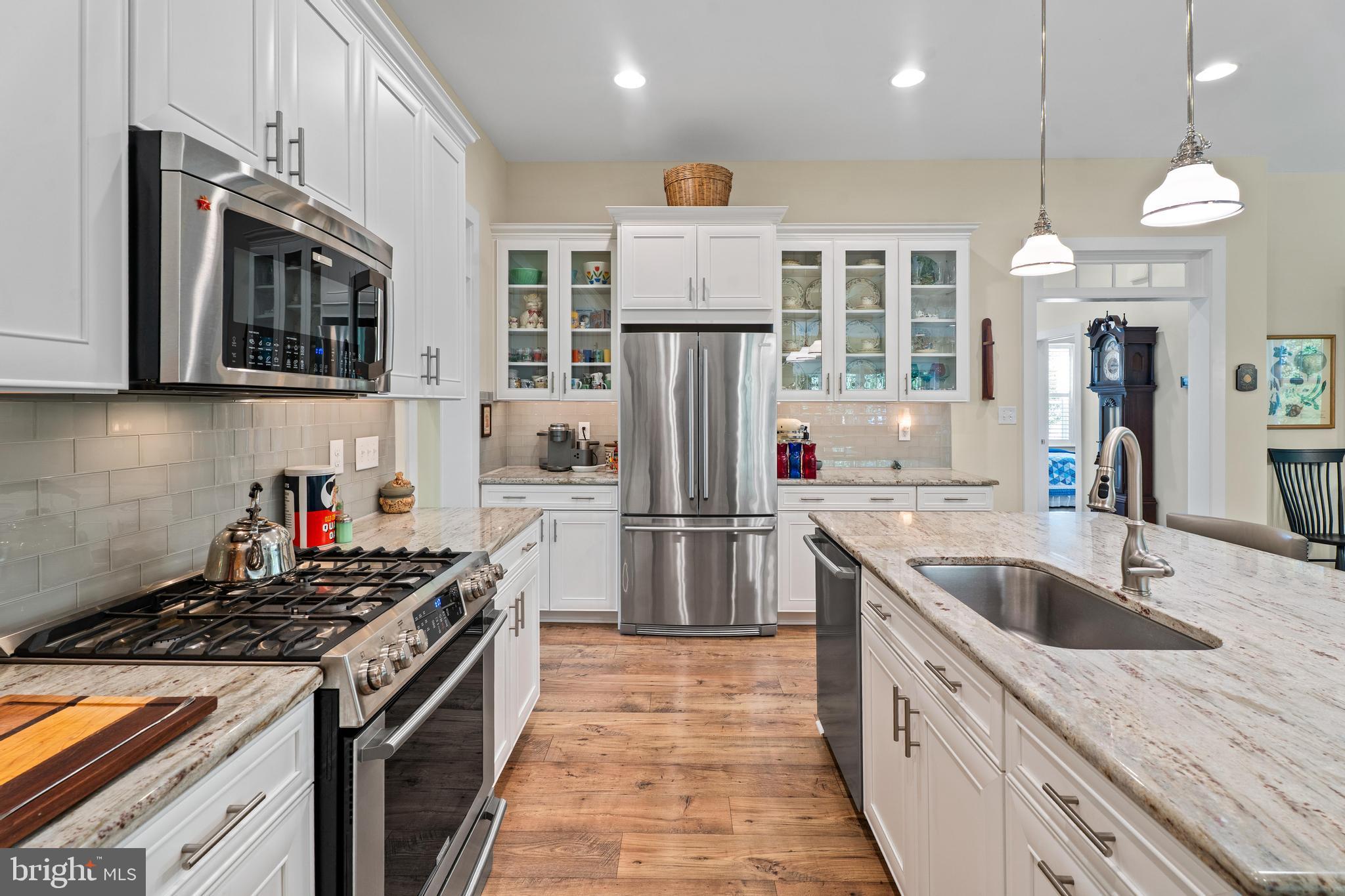 JOHNSONS GLADE - Residential