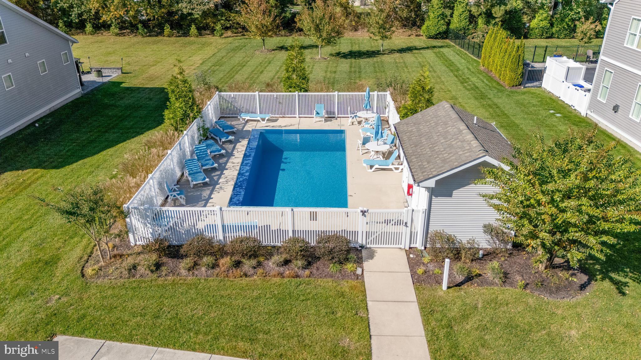 JOHNSONS GLADE - Residential