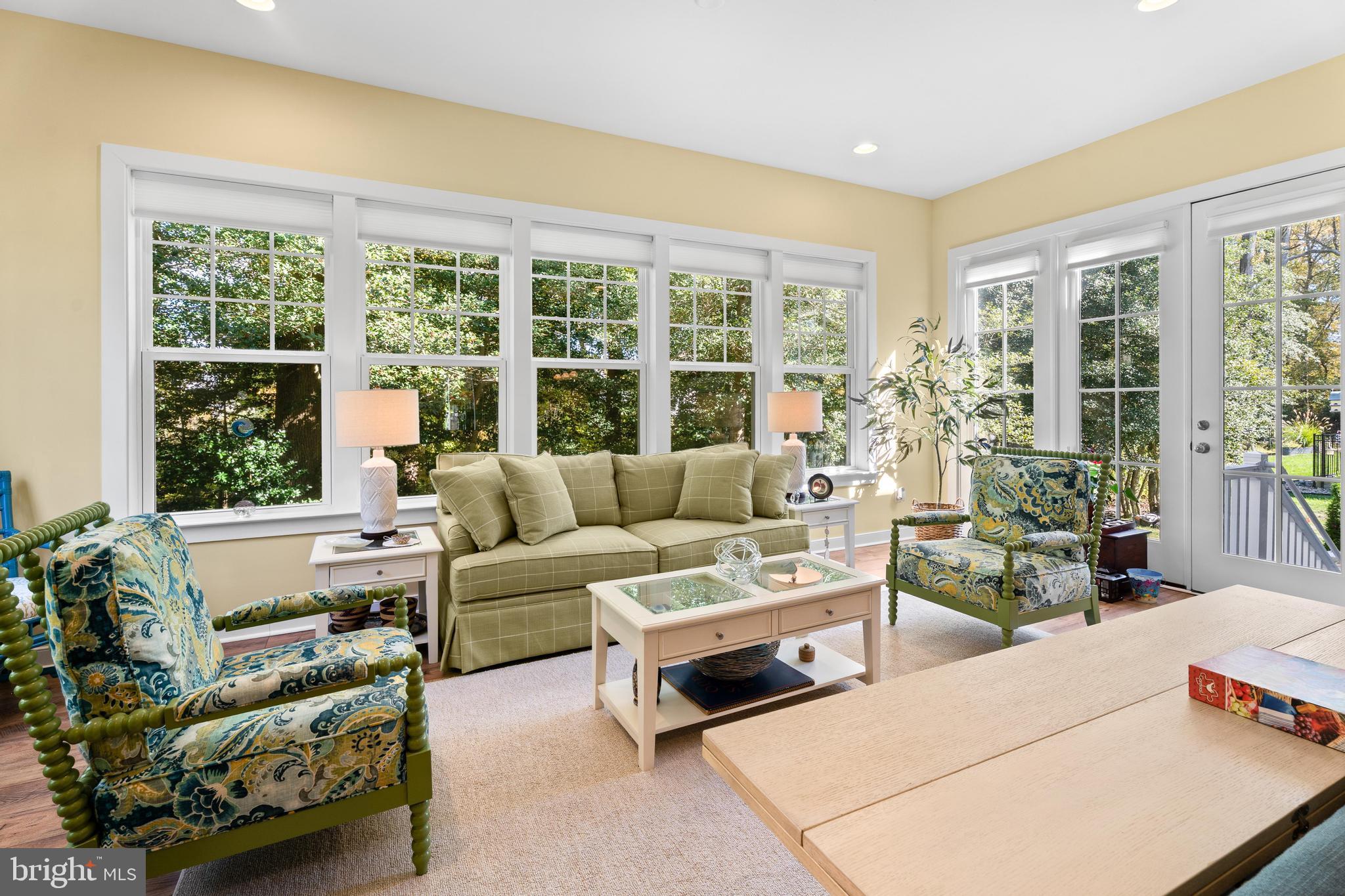 JOHNSONS GLADE - Residential