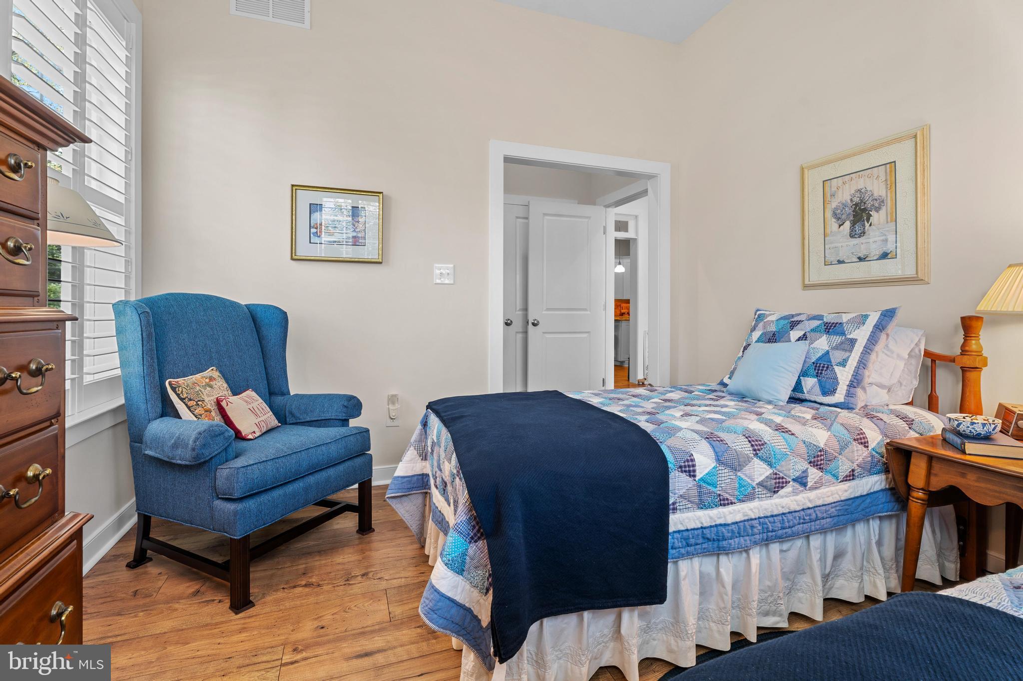 JOHNSONS GLADE - Residential