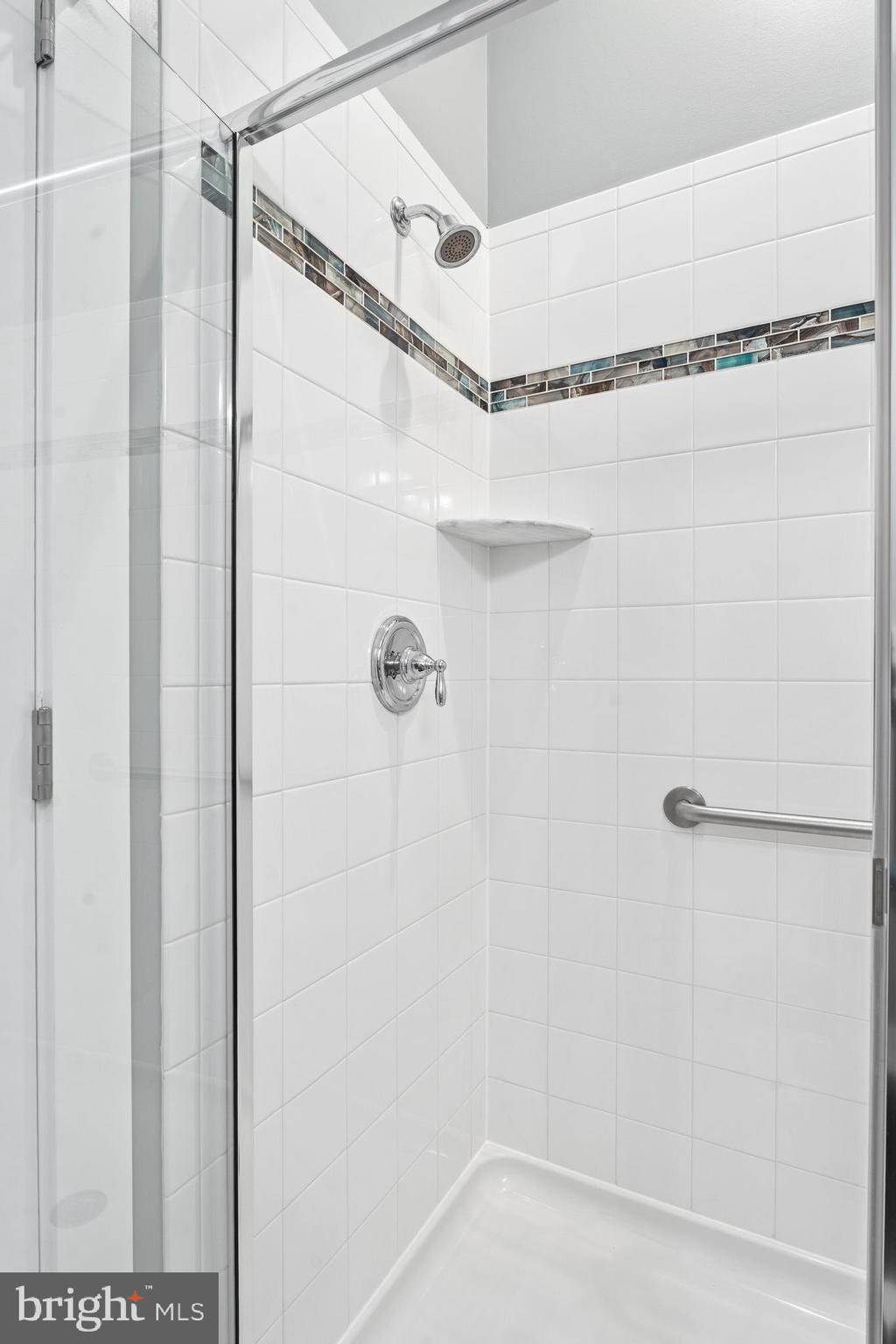 JOHNSONS GLADE - Residential