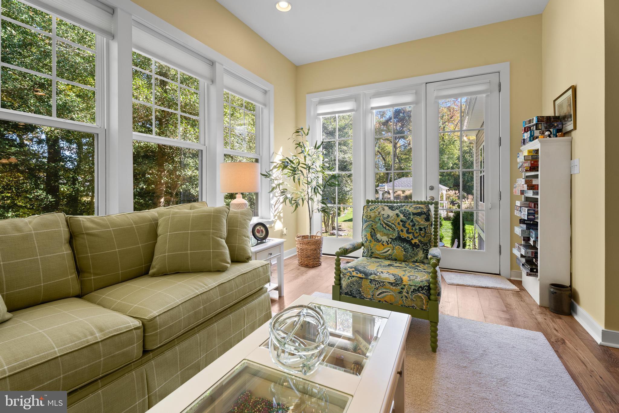 JOHNSONS GLADE - Residential