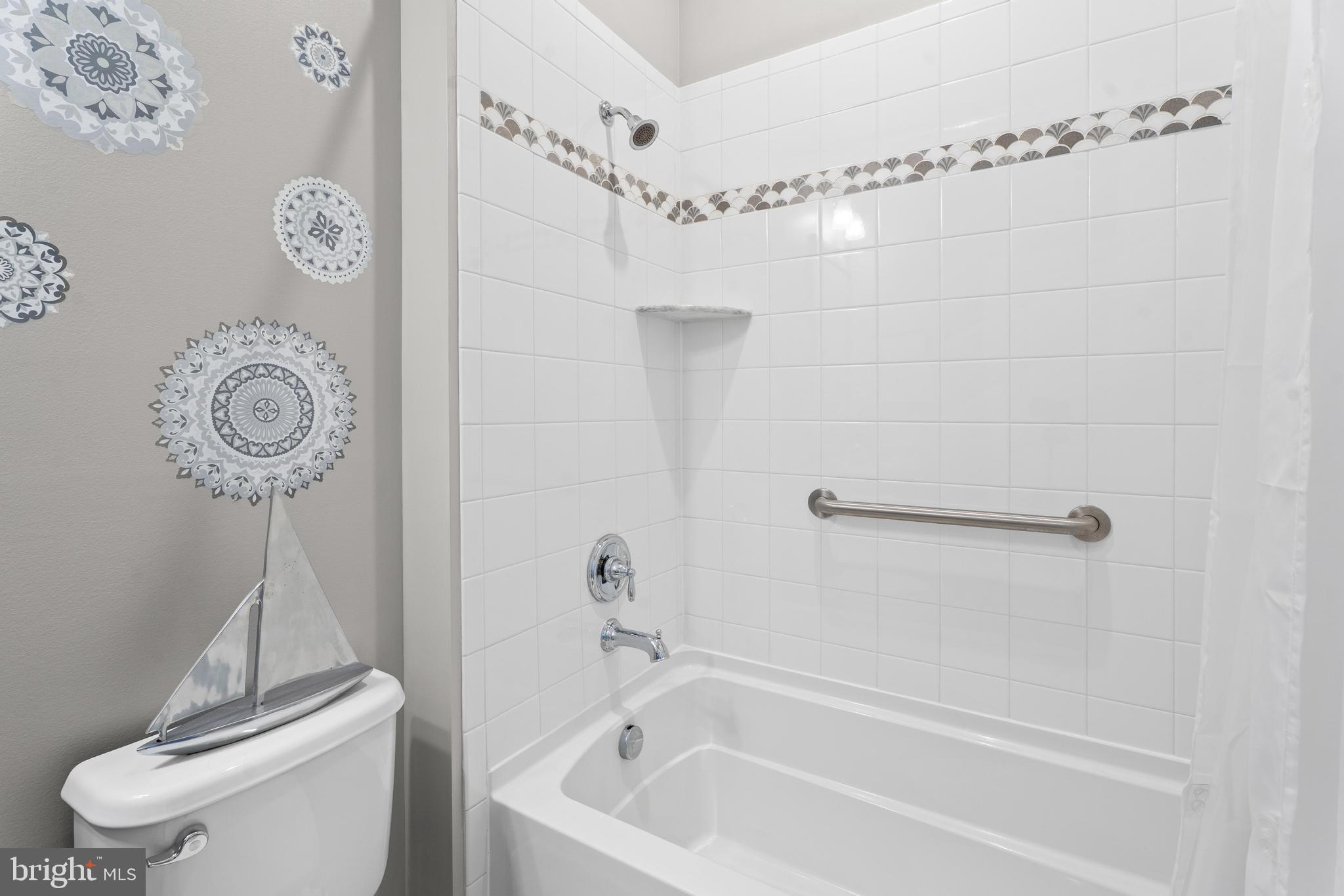 JOHNSONS GLADE - Residential