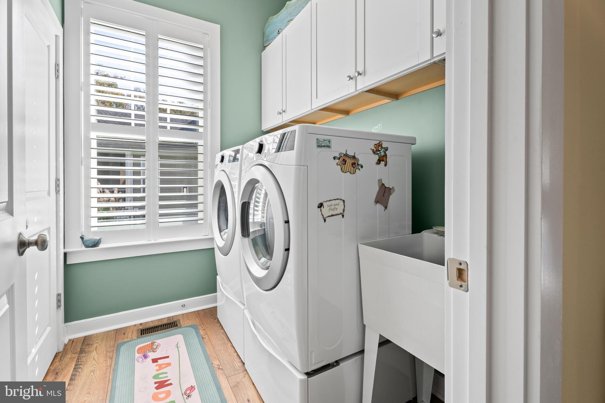 JOHNSONS GLADE - Residential