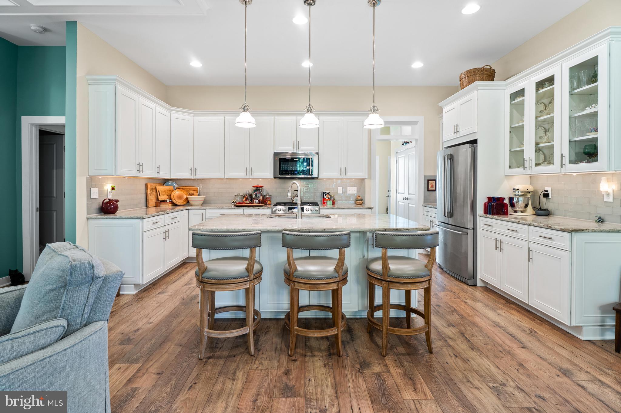 JOHNSONS GLADE - Residential