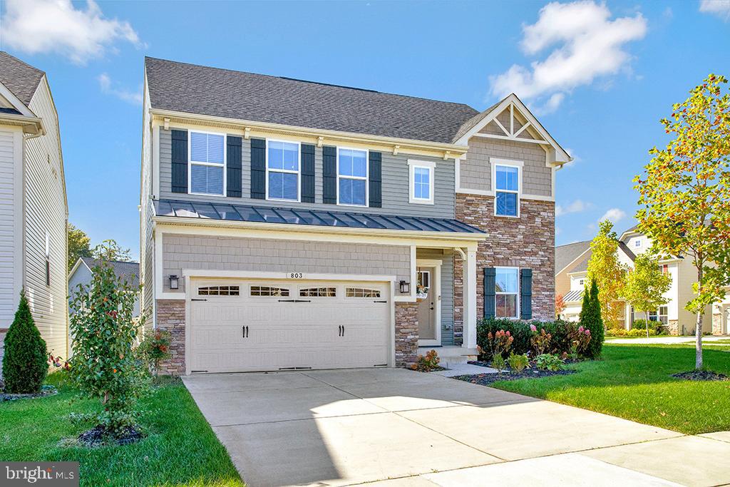 CREEKSIDE VILLAGE - Residential