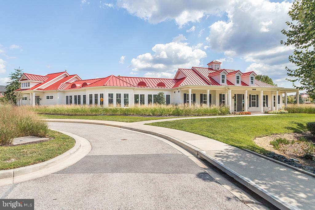 CREEKSIDE VILLAGE - Residential