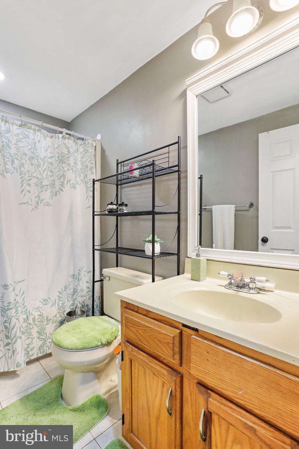 LANGLEY EAST - Residential