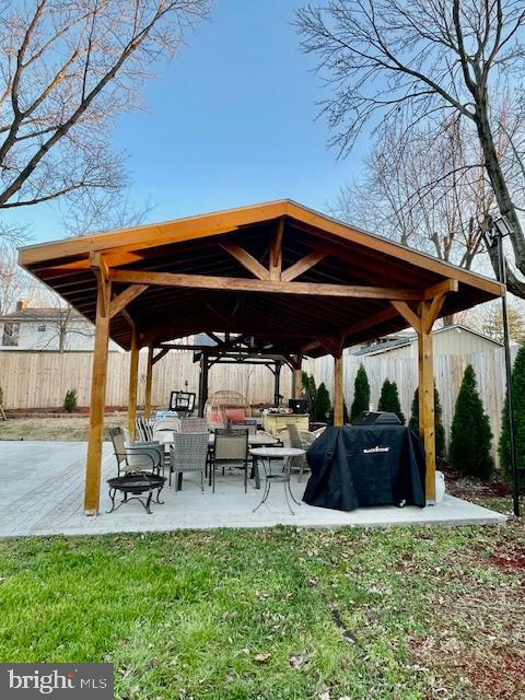 RAMBLING HILLS - Residential