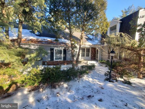 Homes For Sale - 6 Spring Terrace<br/> BROWNS MILLS, NJ 08015