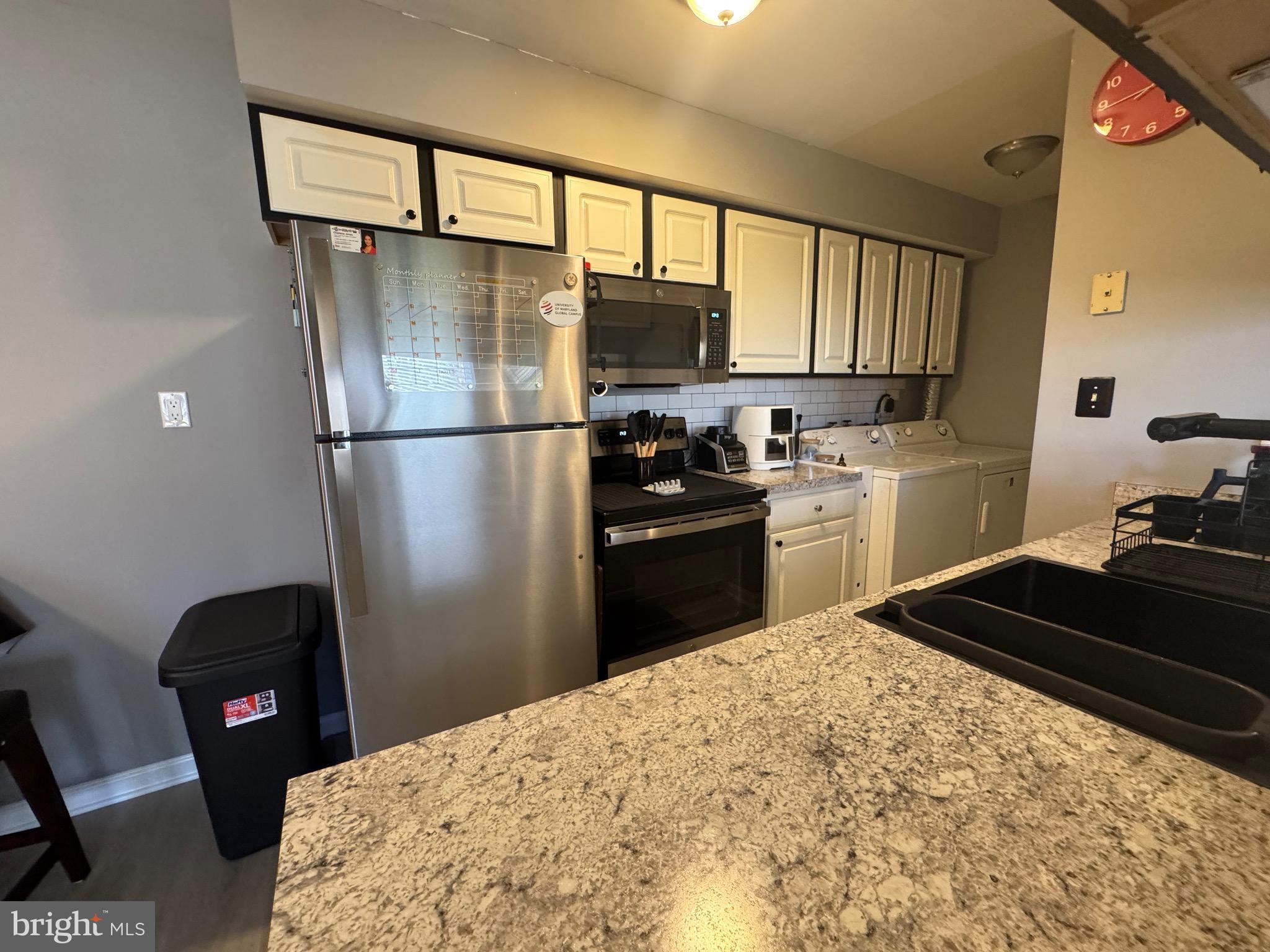 WESTPHALIA WOODS - Residential Lease