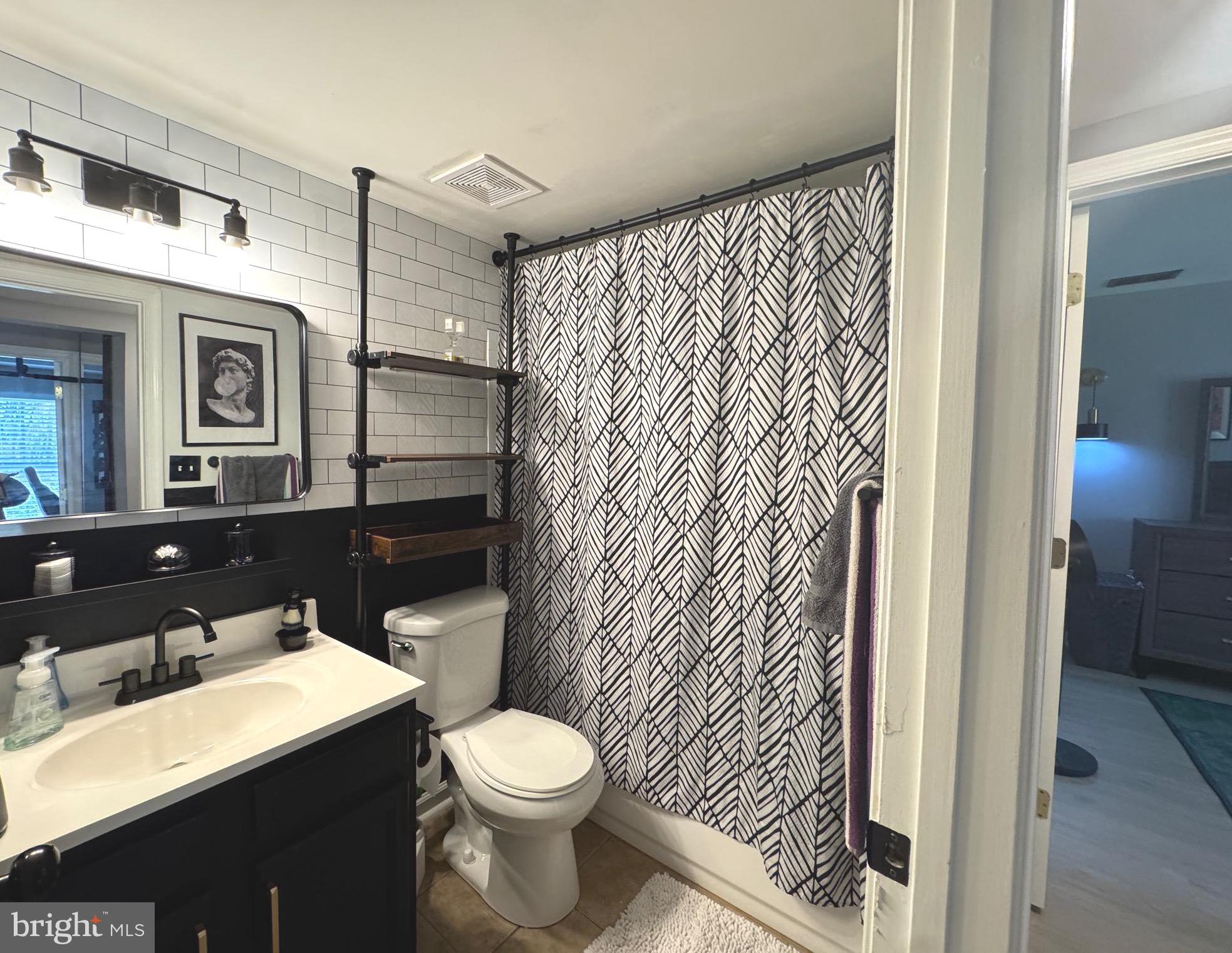 WESTPHALIA WOODS - Residential Lease