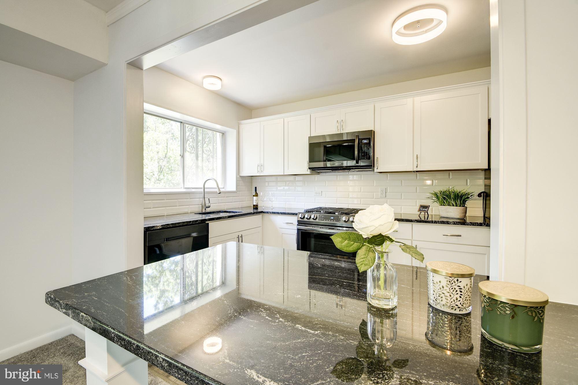 PARKSIDE CONDOMINIUMS - Residential Lease