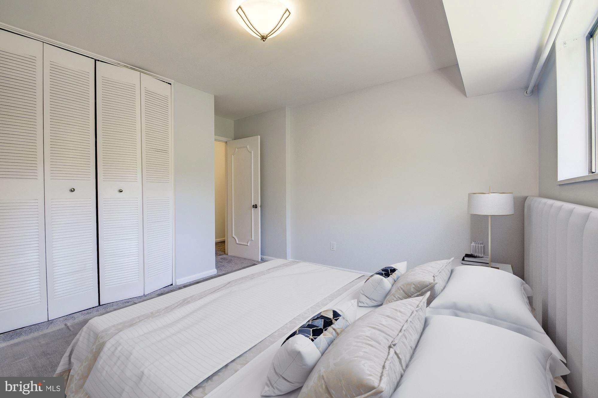 PARKSIDE CONDOMINIUMS - Residential Lease