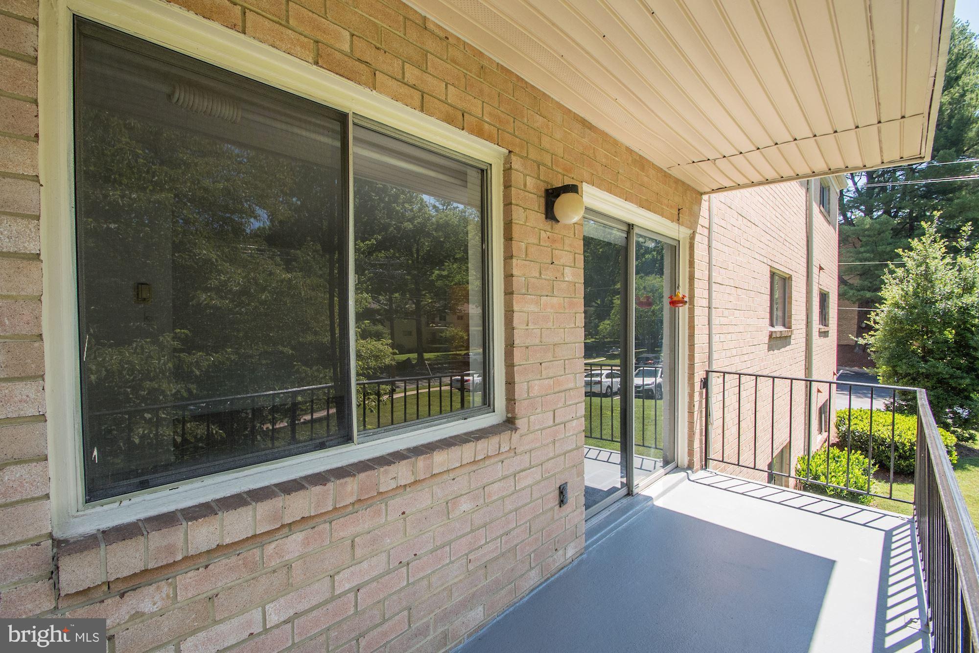 PARKSIDE CONDOMINIUMS - Residential Lease