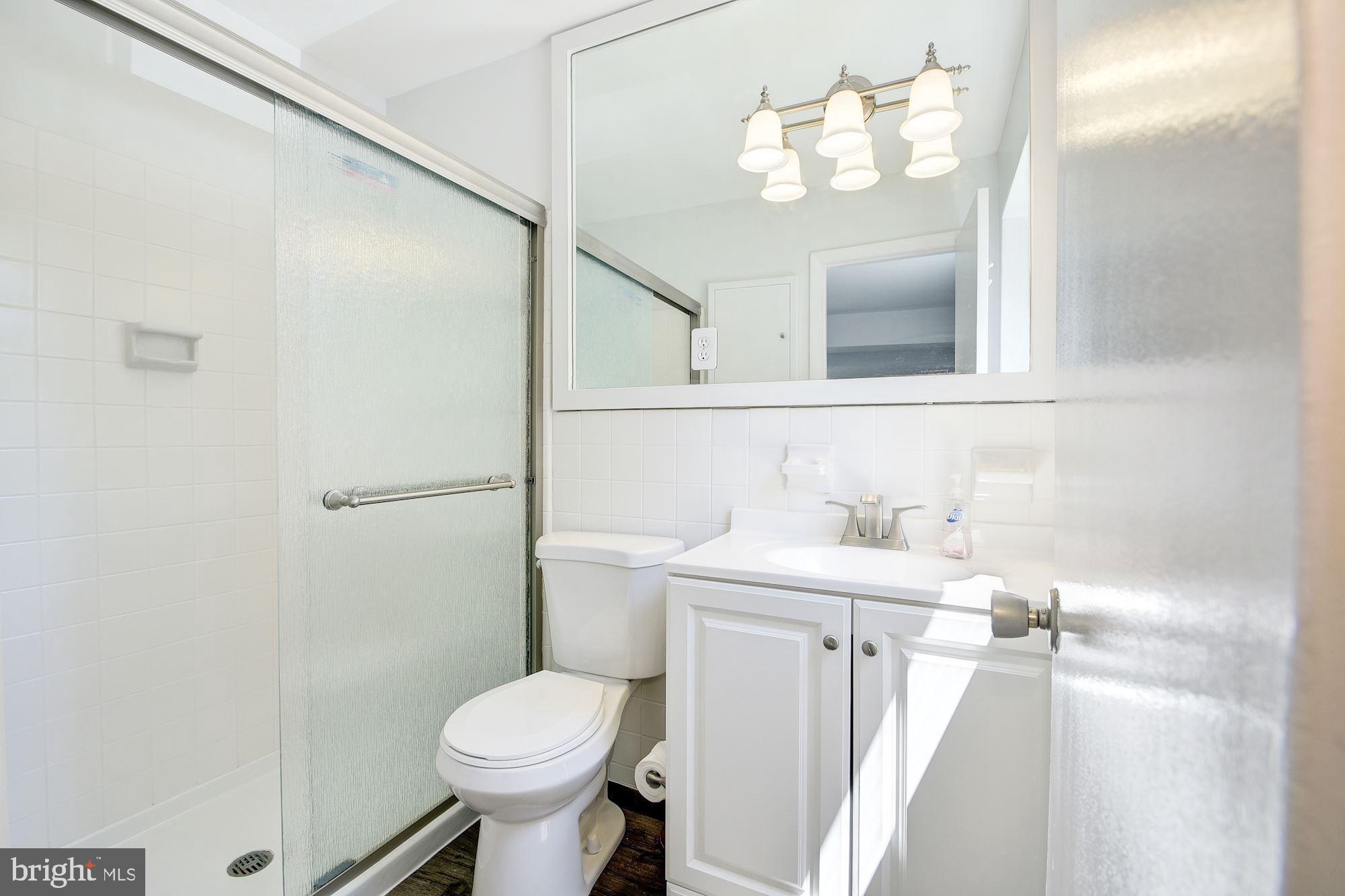 PARKSIDE CONDOMINIUMS - Residential Lease