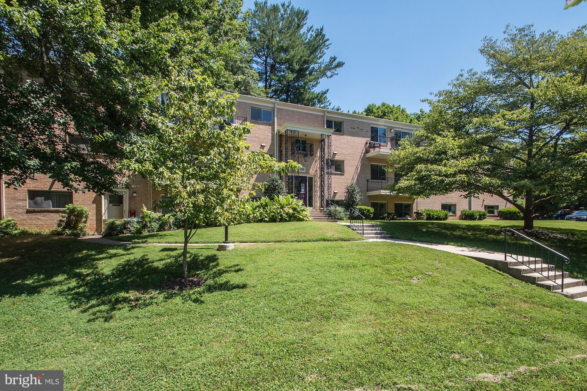 PARKSIDE CONDOMINIUMS - Residential Lease