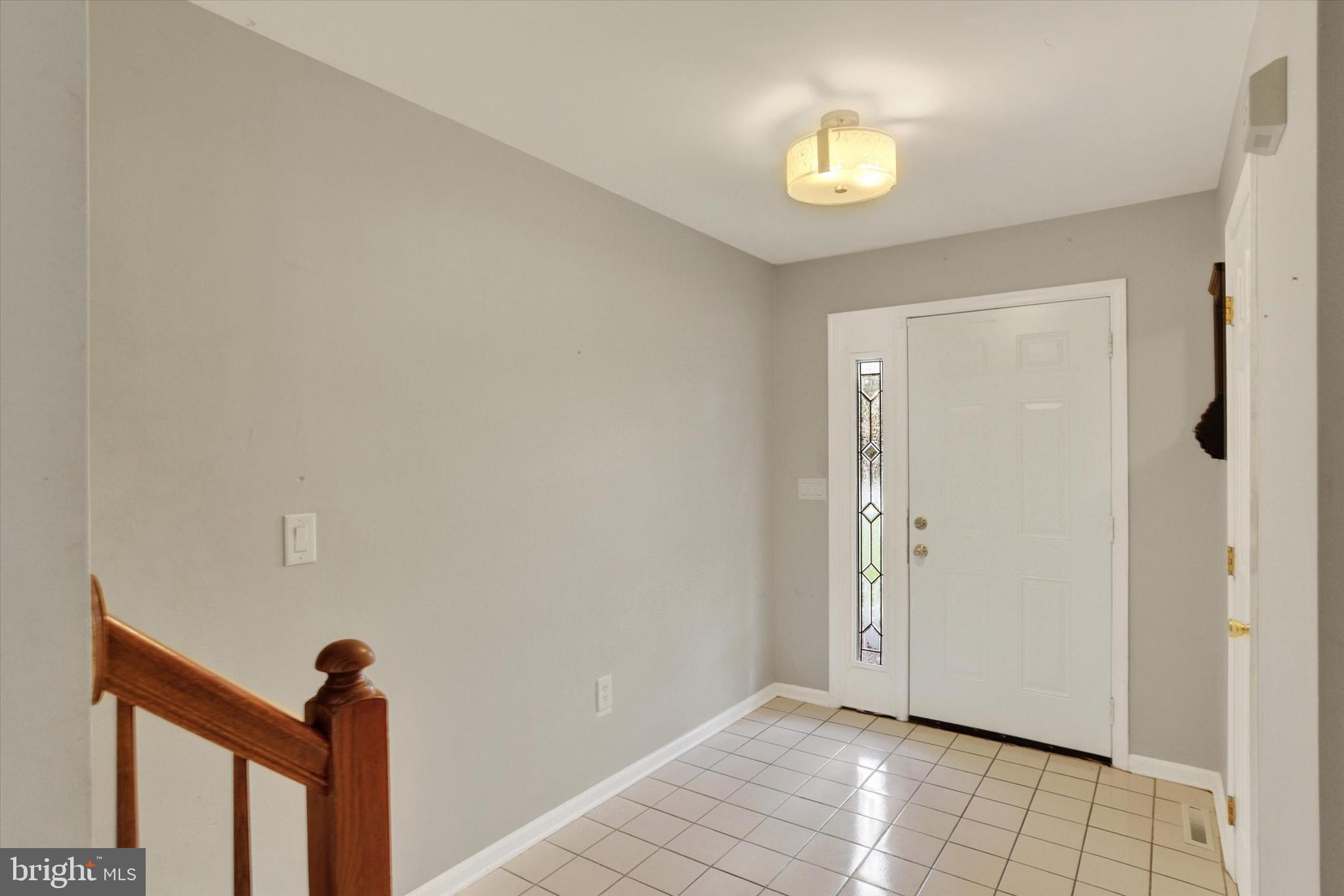 5772 HIDDEN LAKE DRIVE